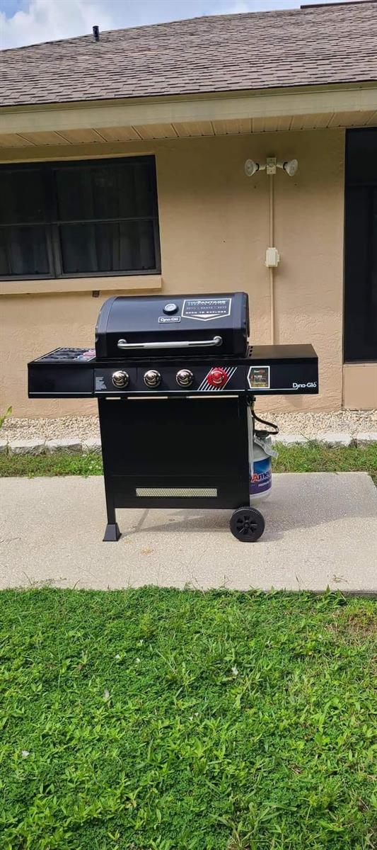 ROTONDA PEBBLE BEACH - Residential Lease