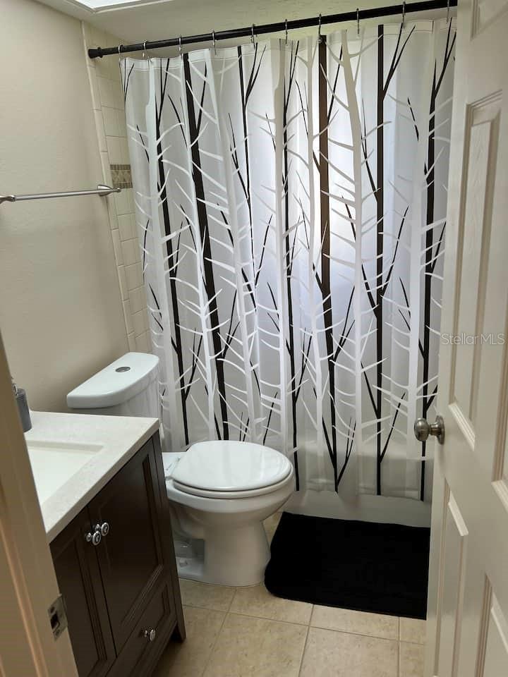 ROTONDA PEBBLE BEACH - Residential Lease