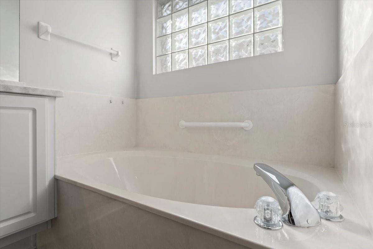 SEAGATE NORTH - Residential