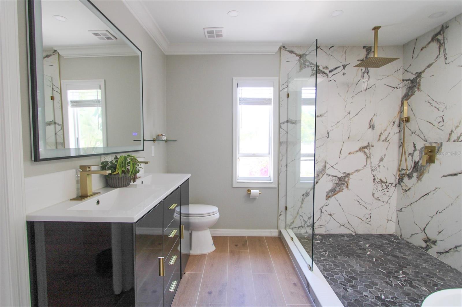 HANAN PARK UNIT 2 - Residential