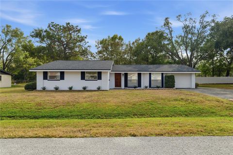 Photo of 4408 Northrop Terrace, Tampa, FL 33618 (MLS # TB8455647)