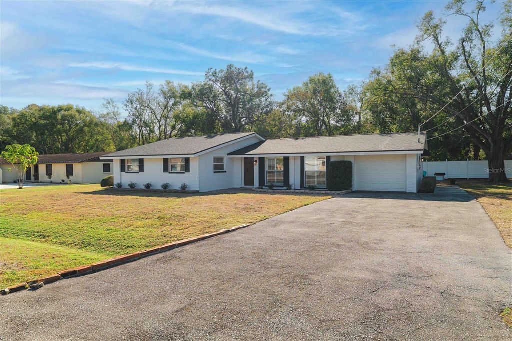 Photo of 4408 Northrop Terrace, Tampa, FL 33618 (MLS # TB8455647)