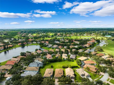 A home in SEMINOLE