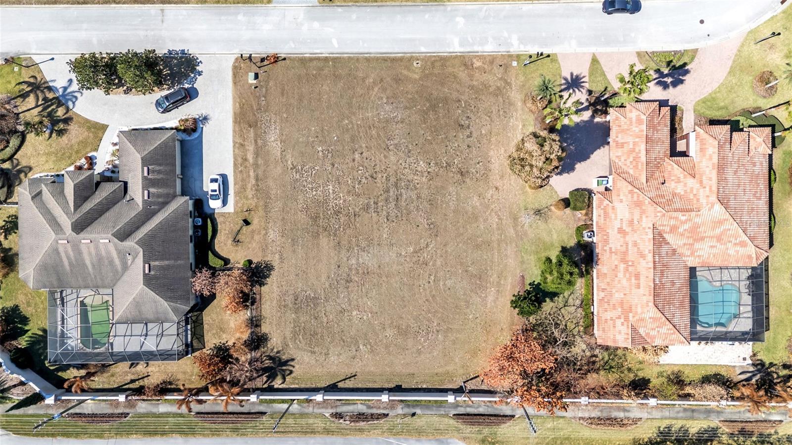 EMERALD PALMS - Land