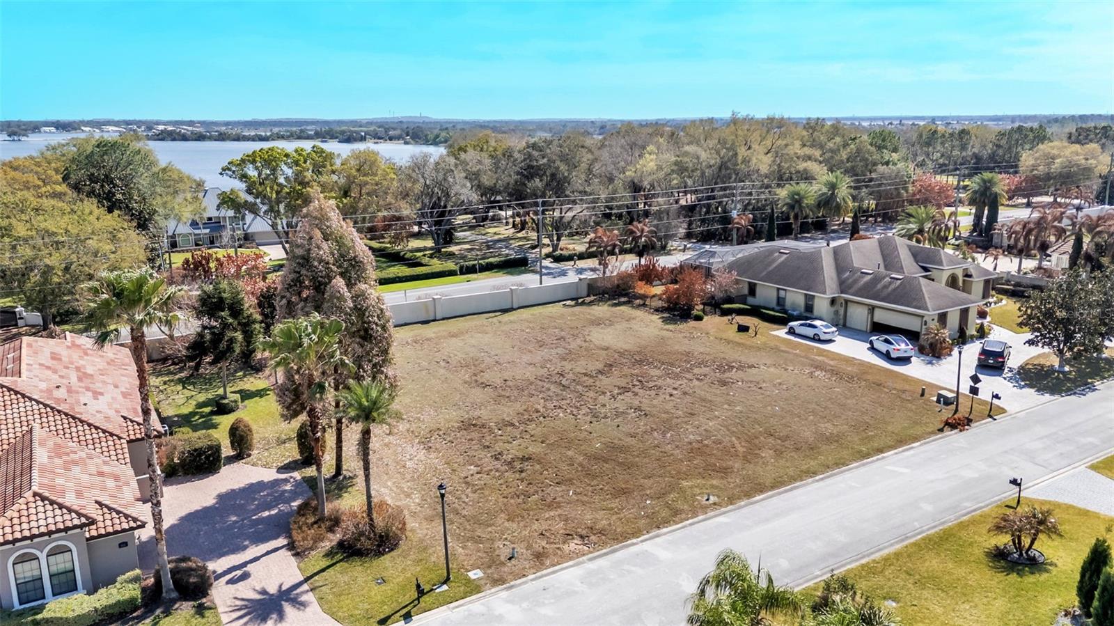 EMERALD PALMS - Land