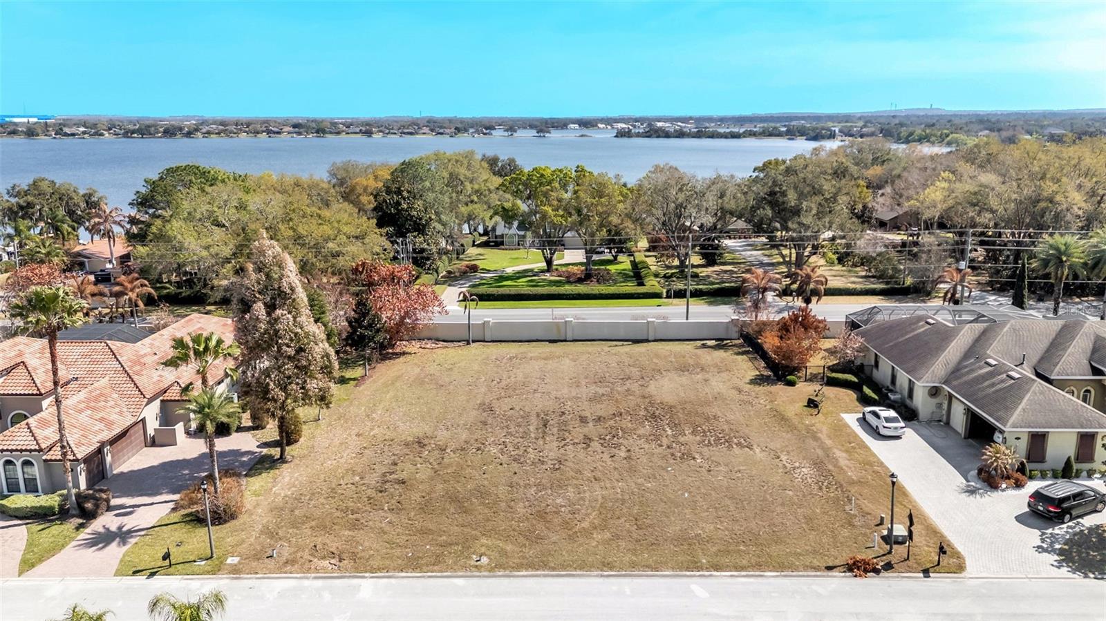 EMERALD PALMS - Land