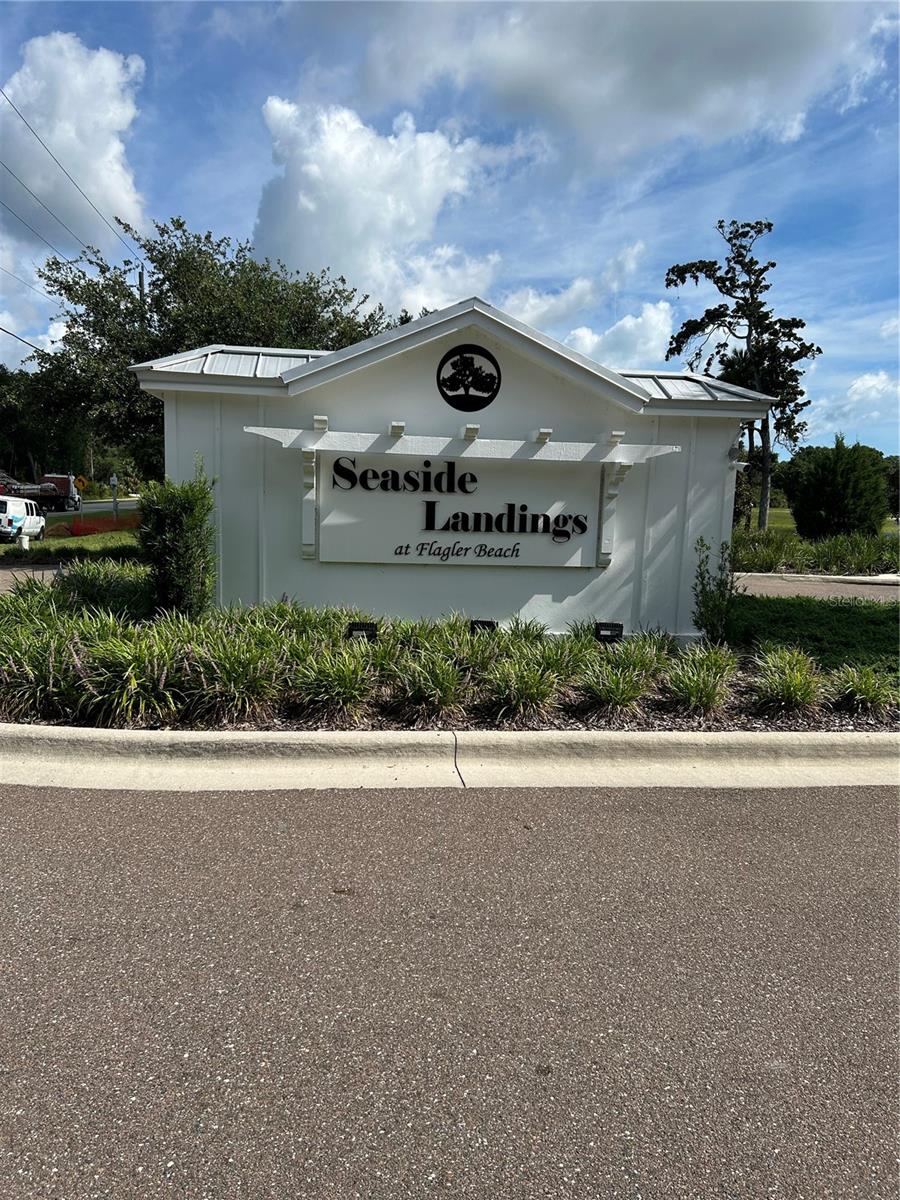 SEASIDE LANDINGS - Land