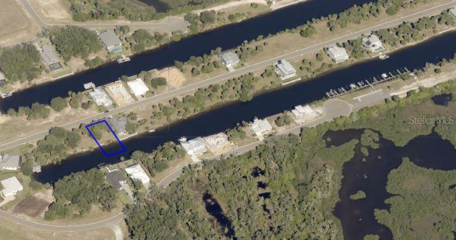 SEASIDE LANDINGS - Land