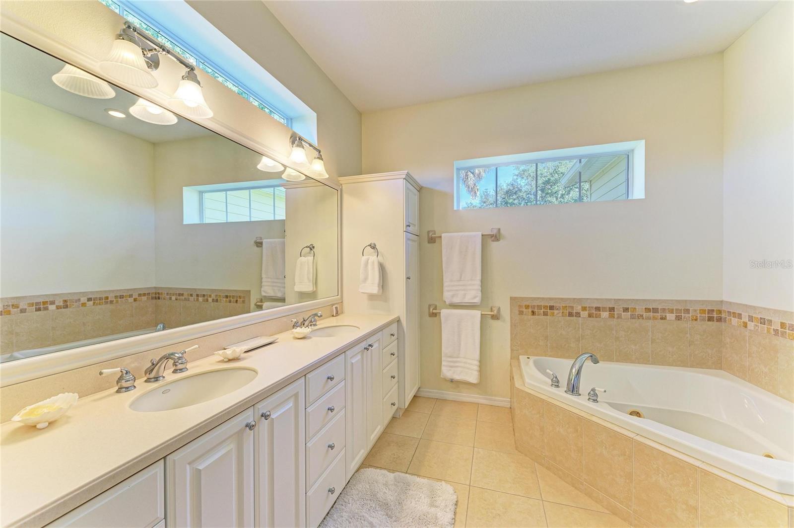 OAK FORD GOLF CLUB - Residential