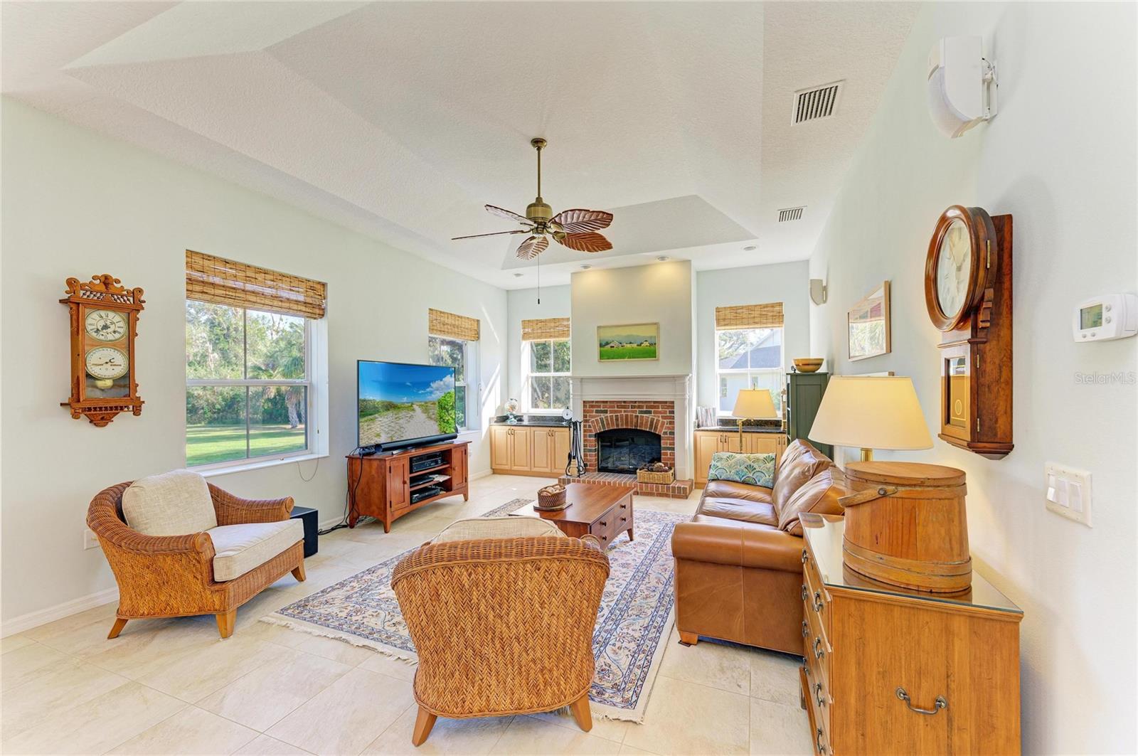 OAK FORD GOLF CLUB - Residential