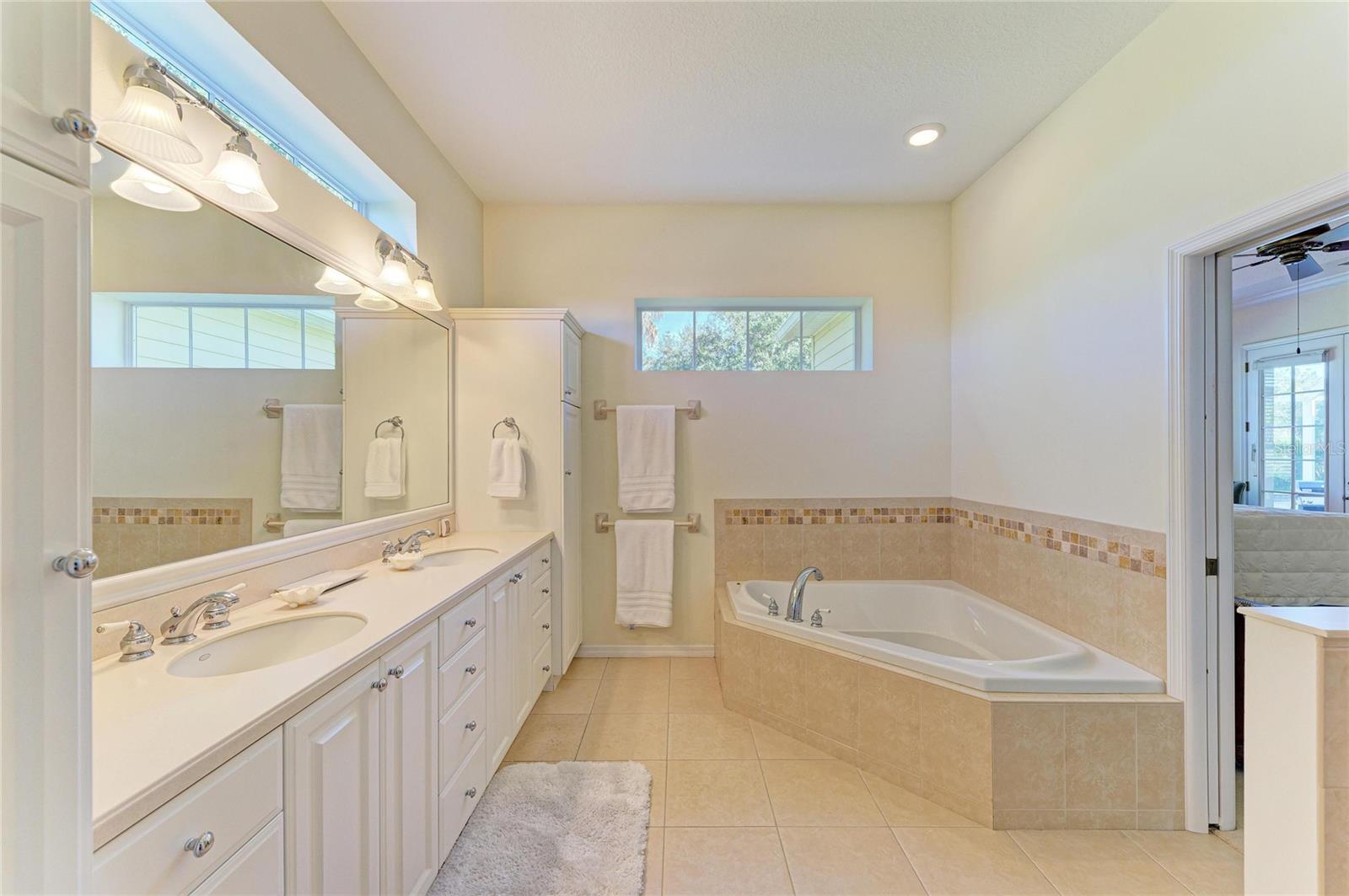 OAK FORD GOLF CLUB - Residential