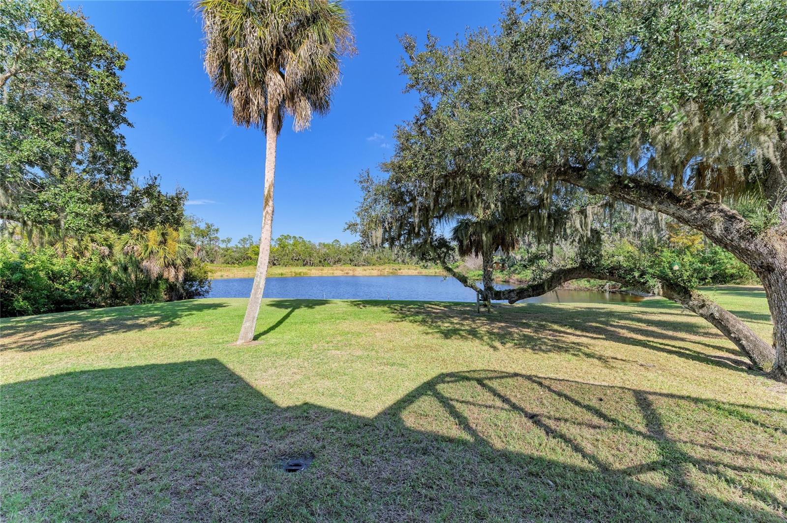 OAK FORD GOLF CLUB - Residential