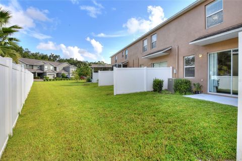 A home in LAKELAND