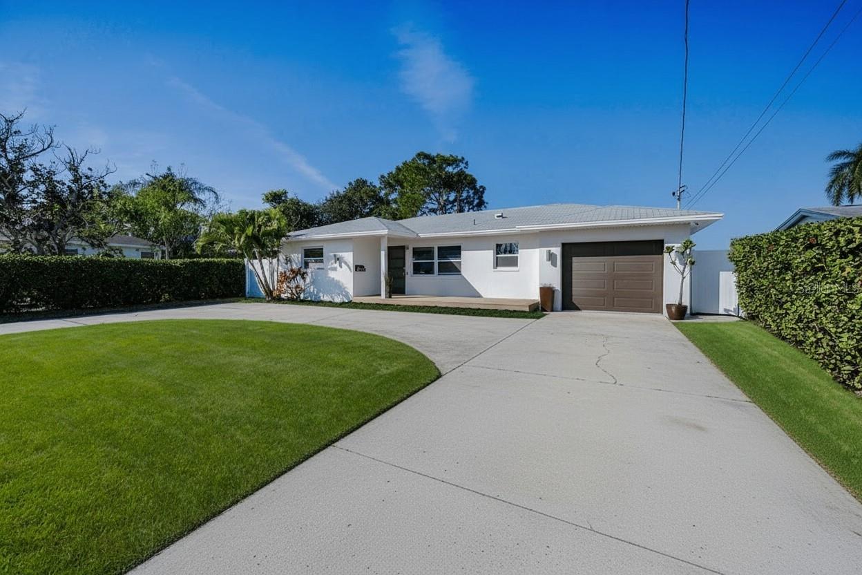 8744 SUNLIT COVE DRIVE NE