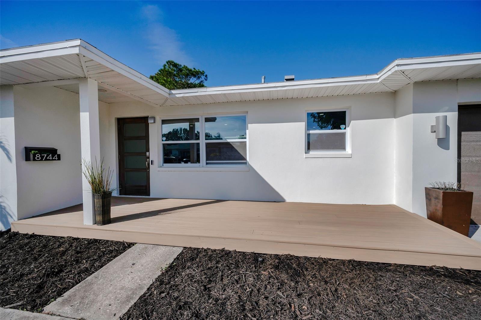 8744 SUNLIT COVE DRIVE NE