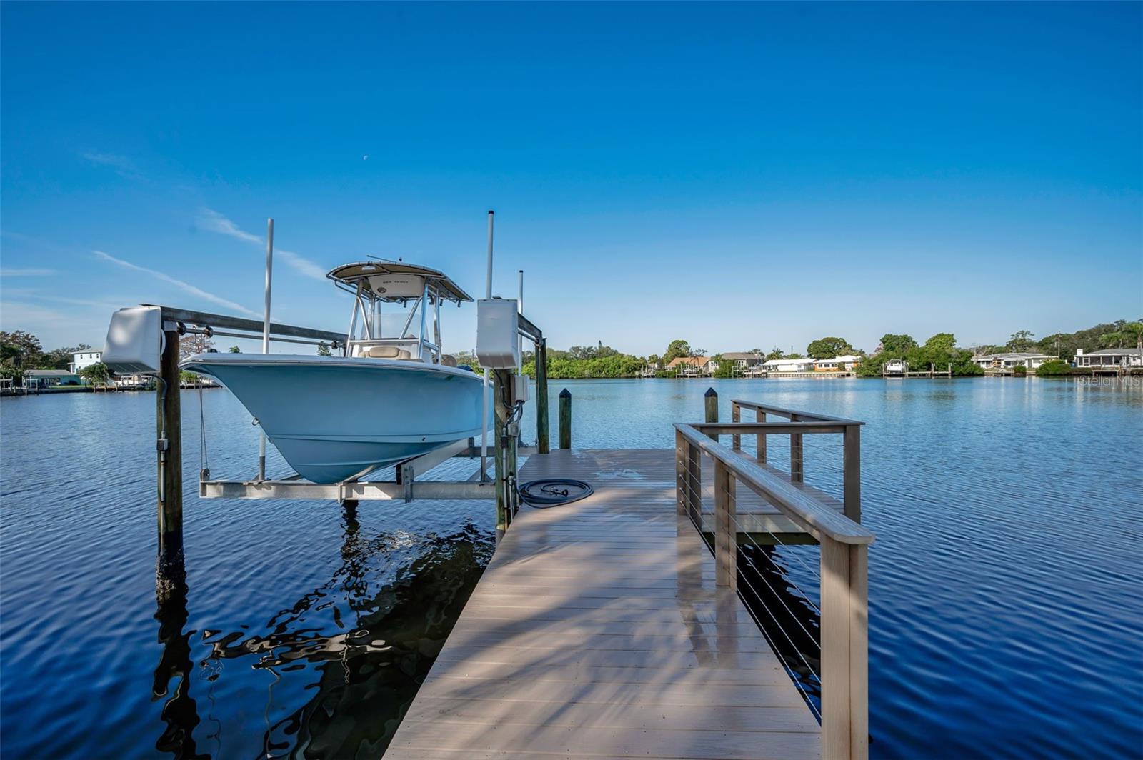 SUN-LIT SHORES - Residential