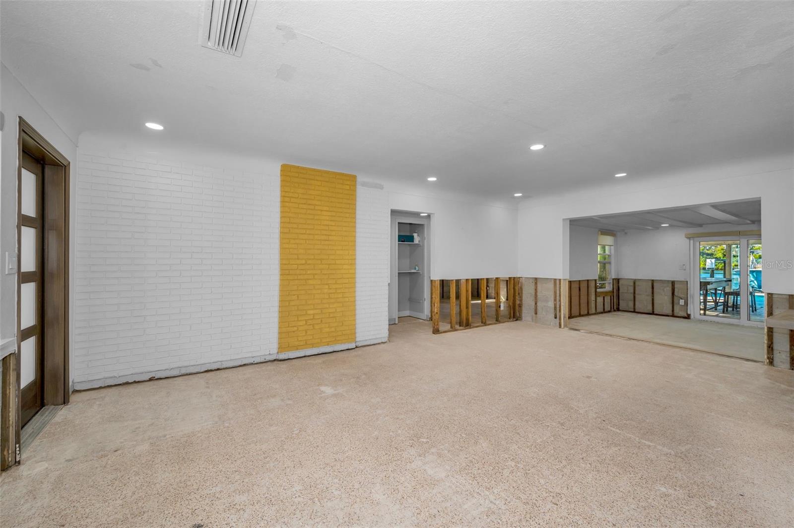 8744 SUNLIT COVE DRIVE NE