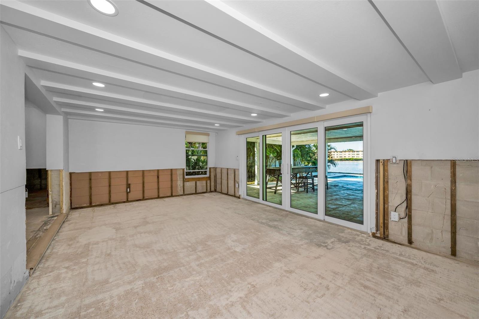 SUN-LIT SHORES - Residential