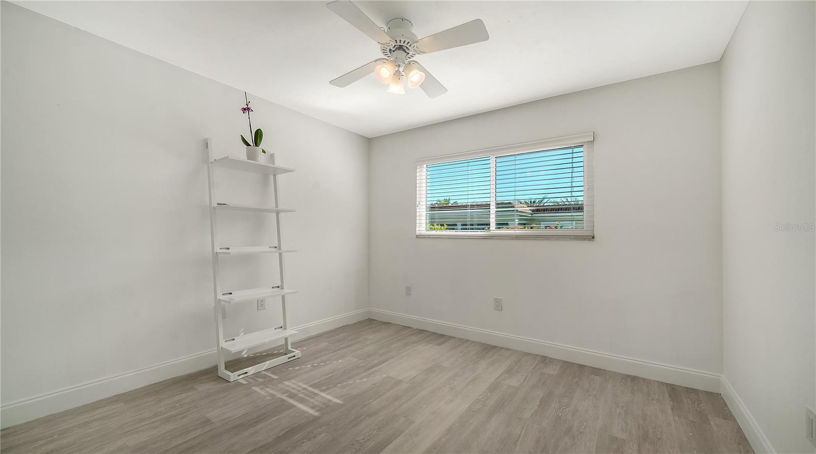 WINDWARD BAY AMD - Residential