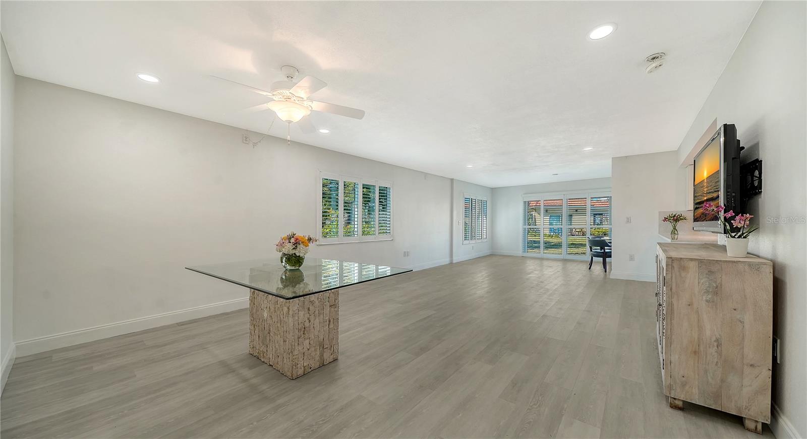 WINDWARD BAY AMD - Residential