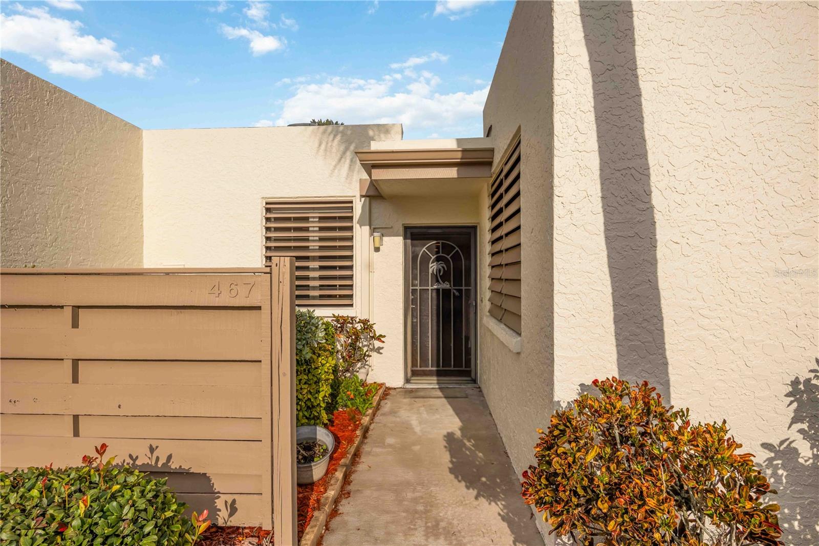 467 PALM TREE DRIVE 467