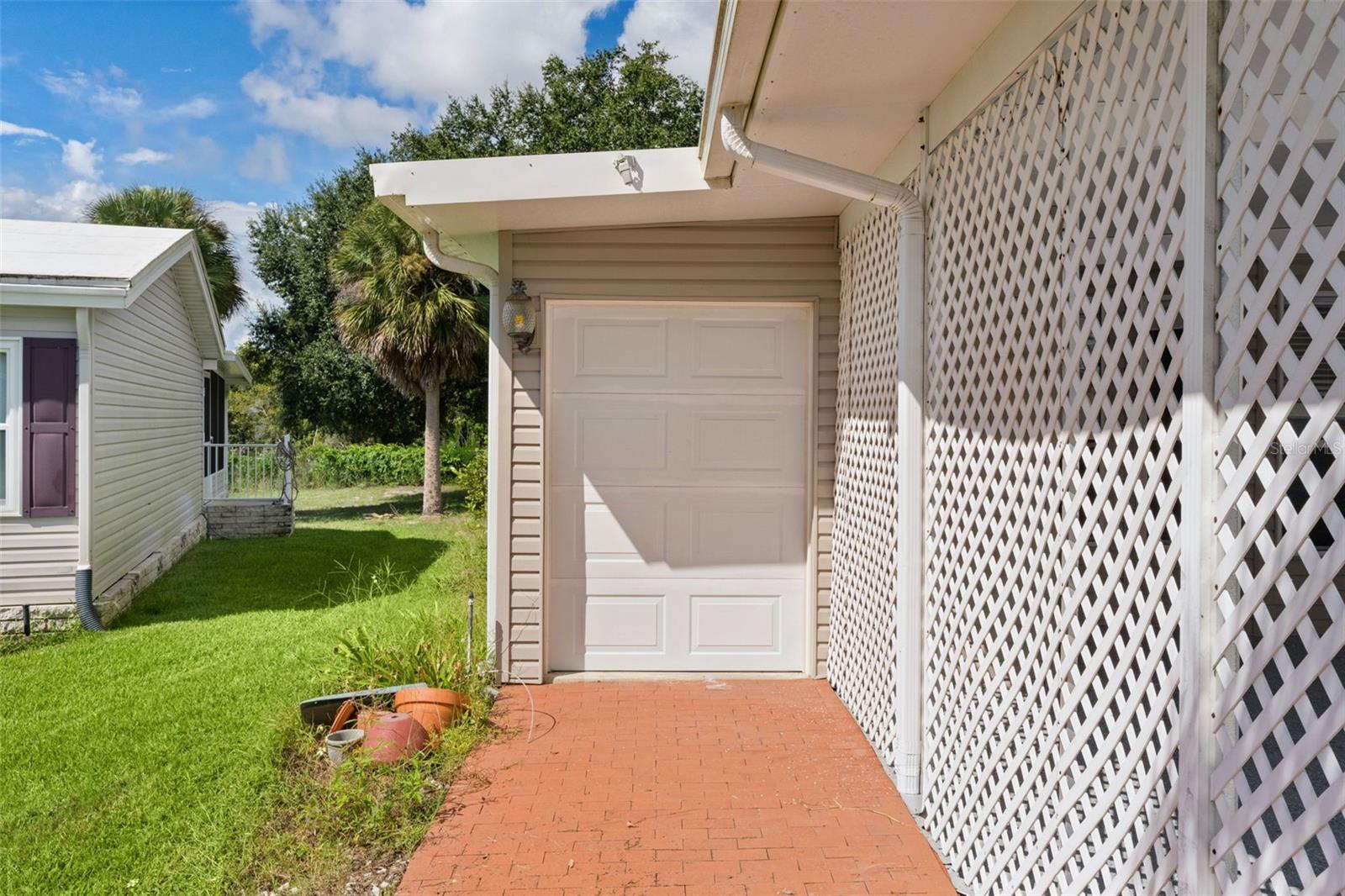 2616 LAKE GRASSMERE CIRCLE 1850