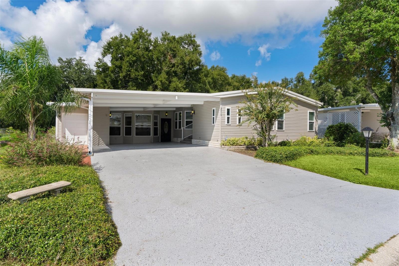 2616 LAKE GRASSMERE CIRCLE 1850