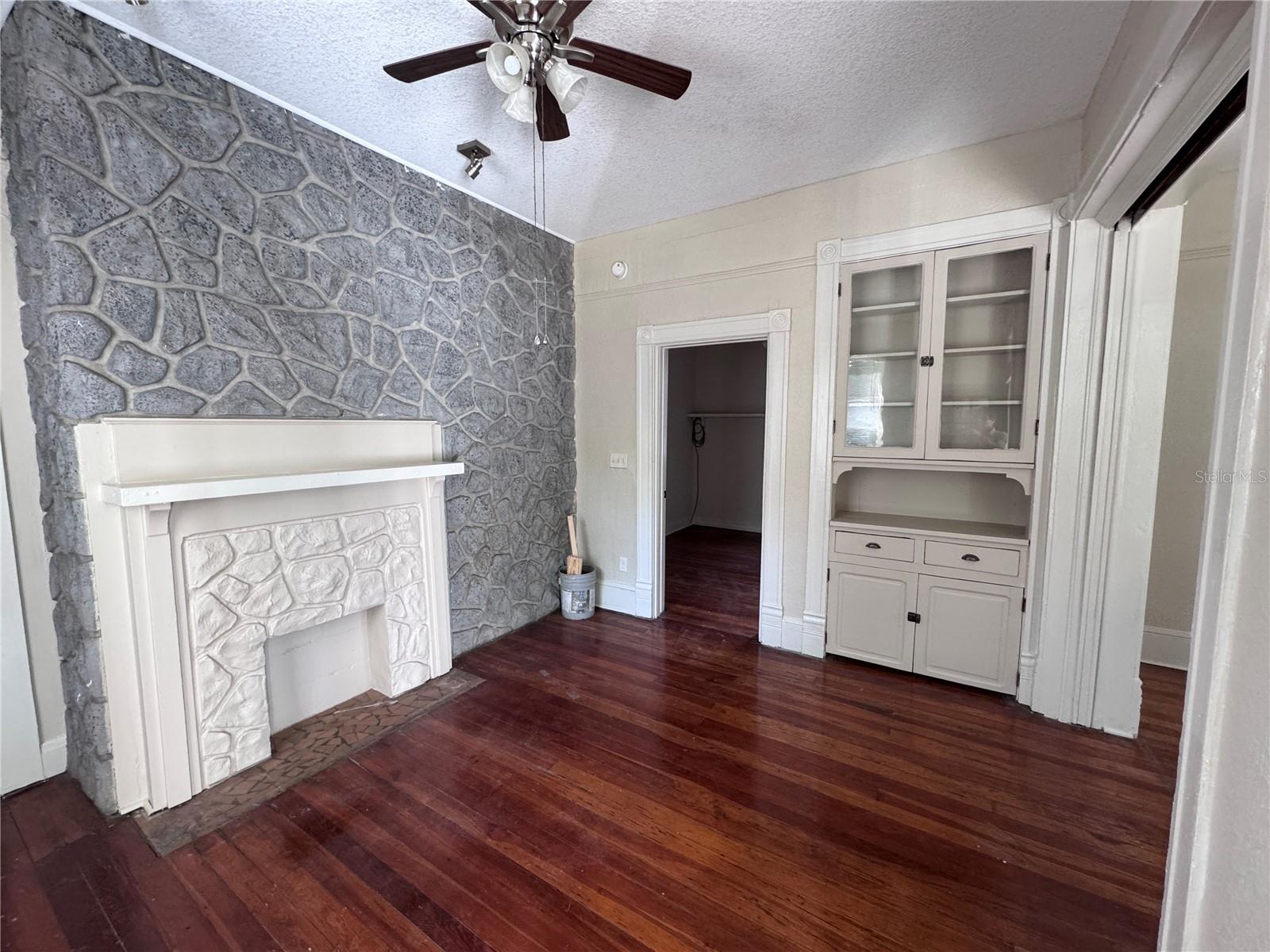 114 NE TUSCAWILLA AVENUE 1&2