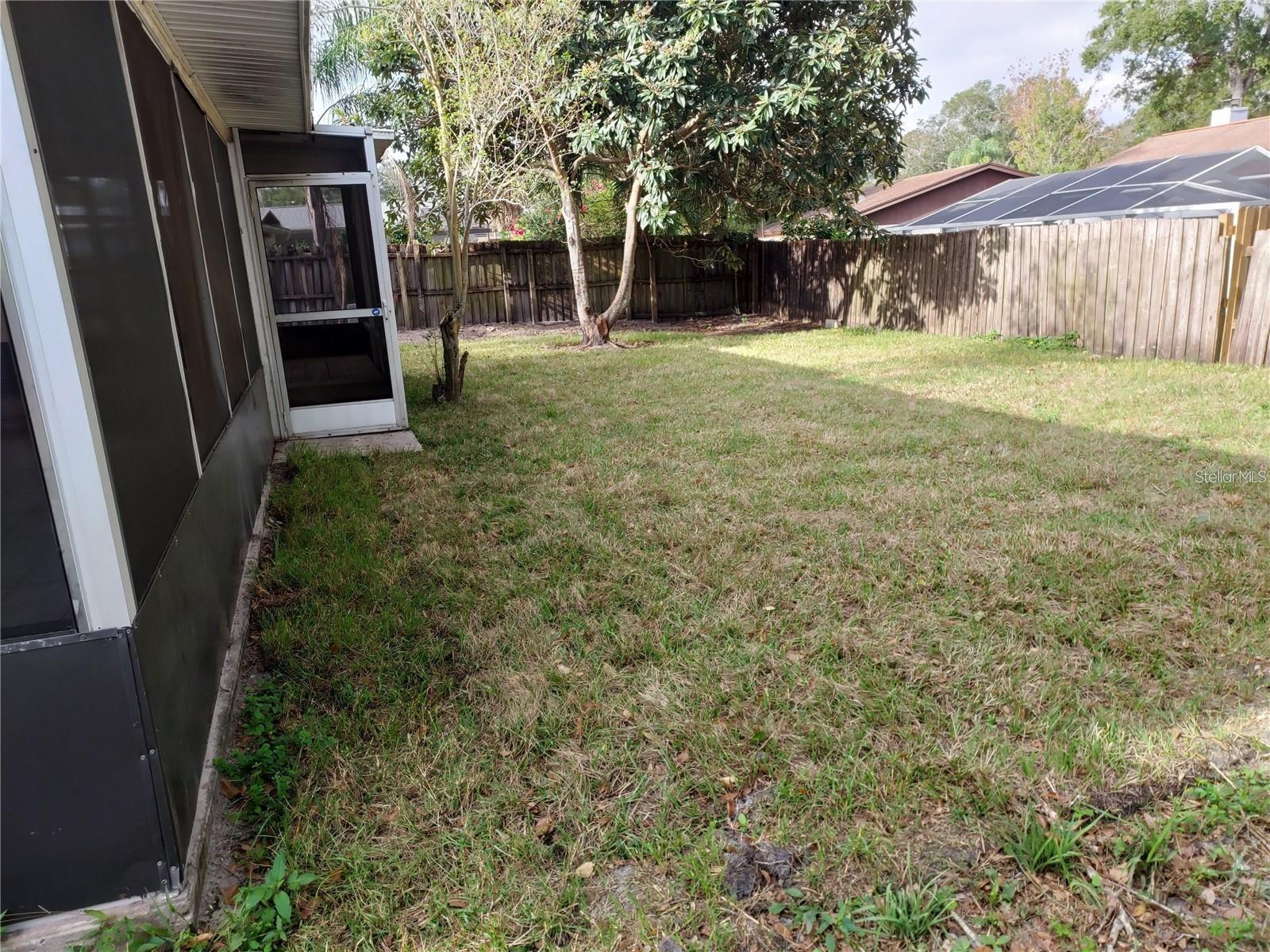 BEACON GROVES UNIT IV - Residential Lease