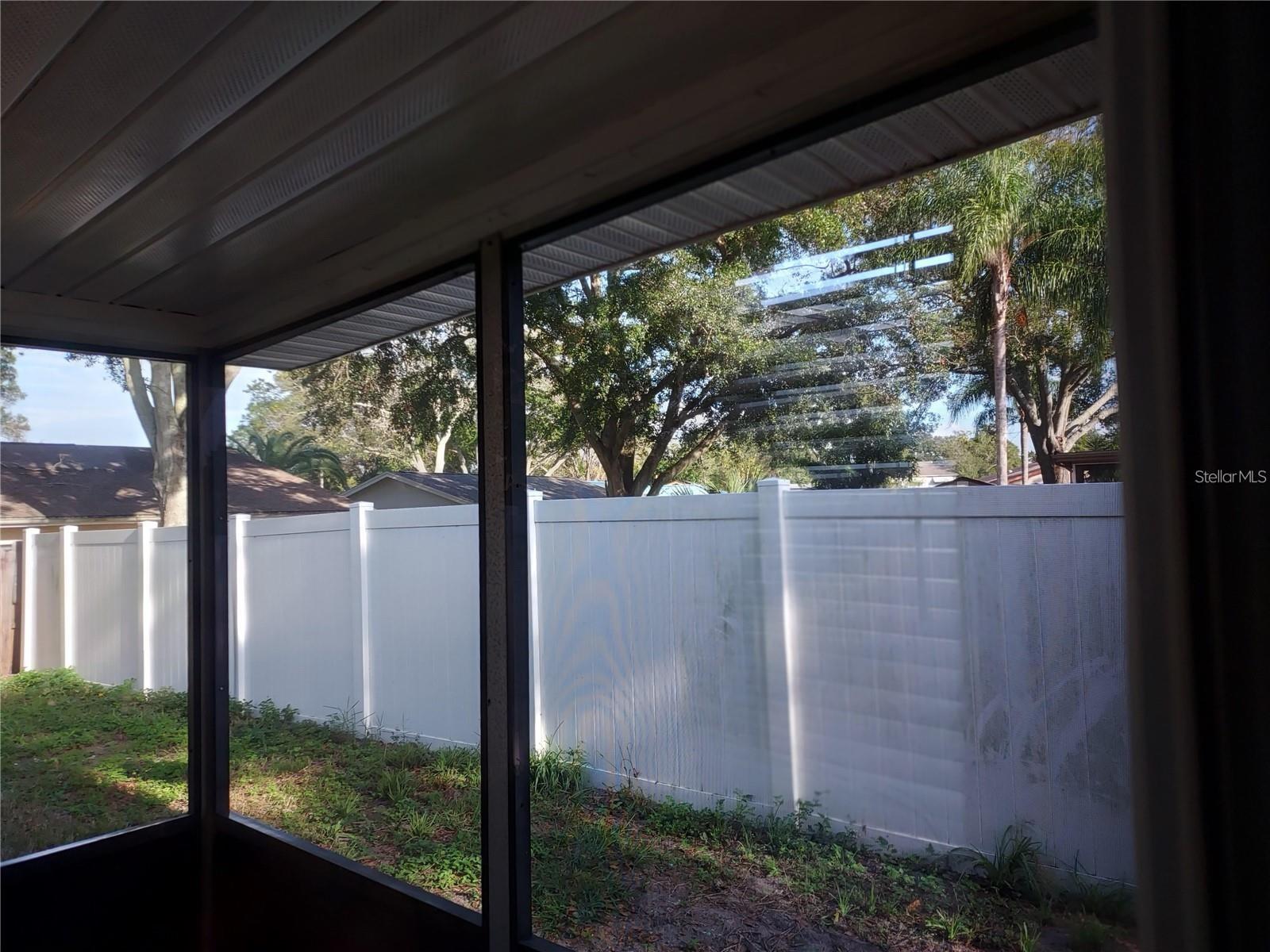 BEACON GROVES UNIT IV - Residential Lease