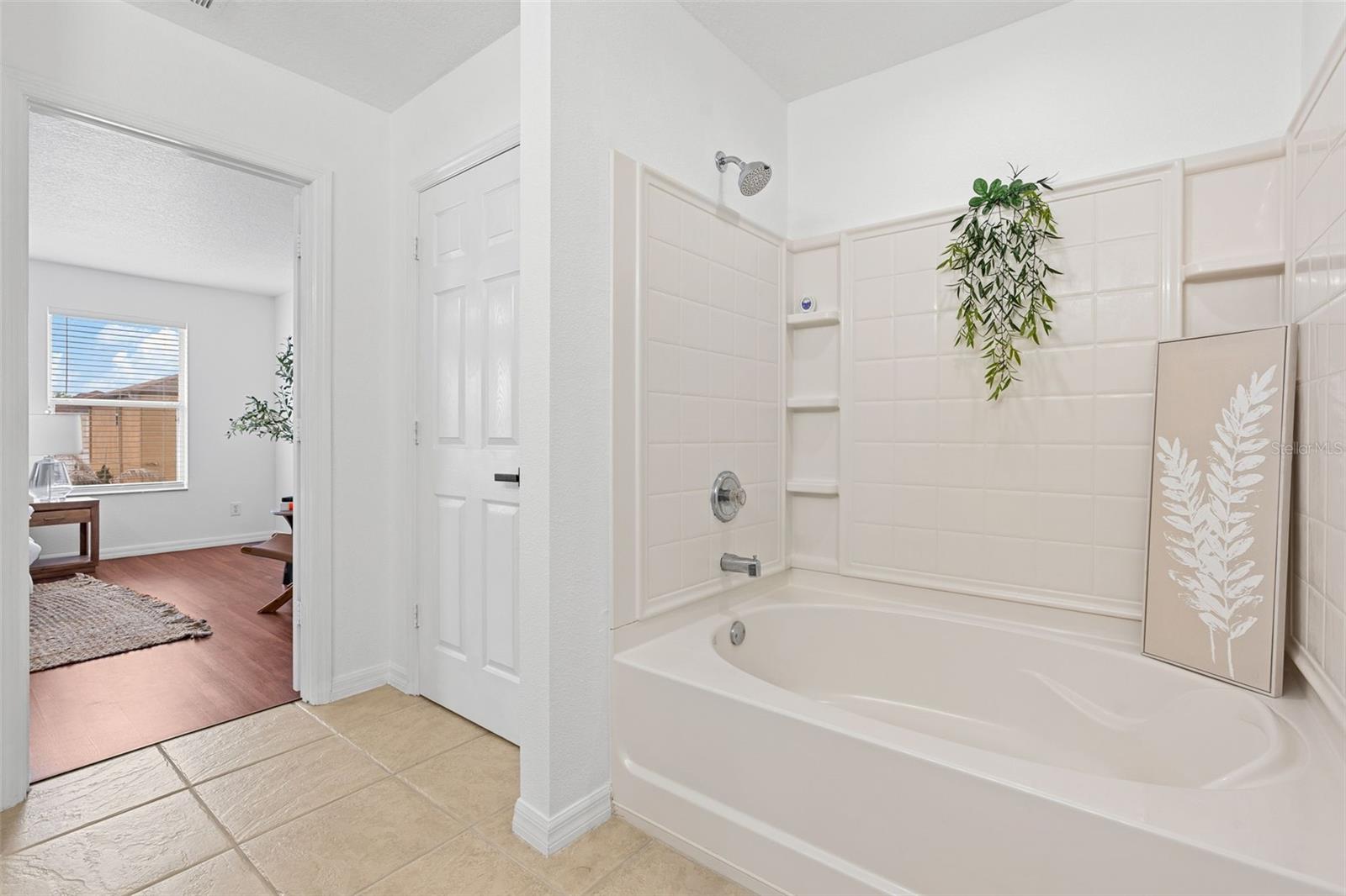 WATERFORD TRLS PH 02 - Residential