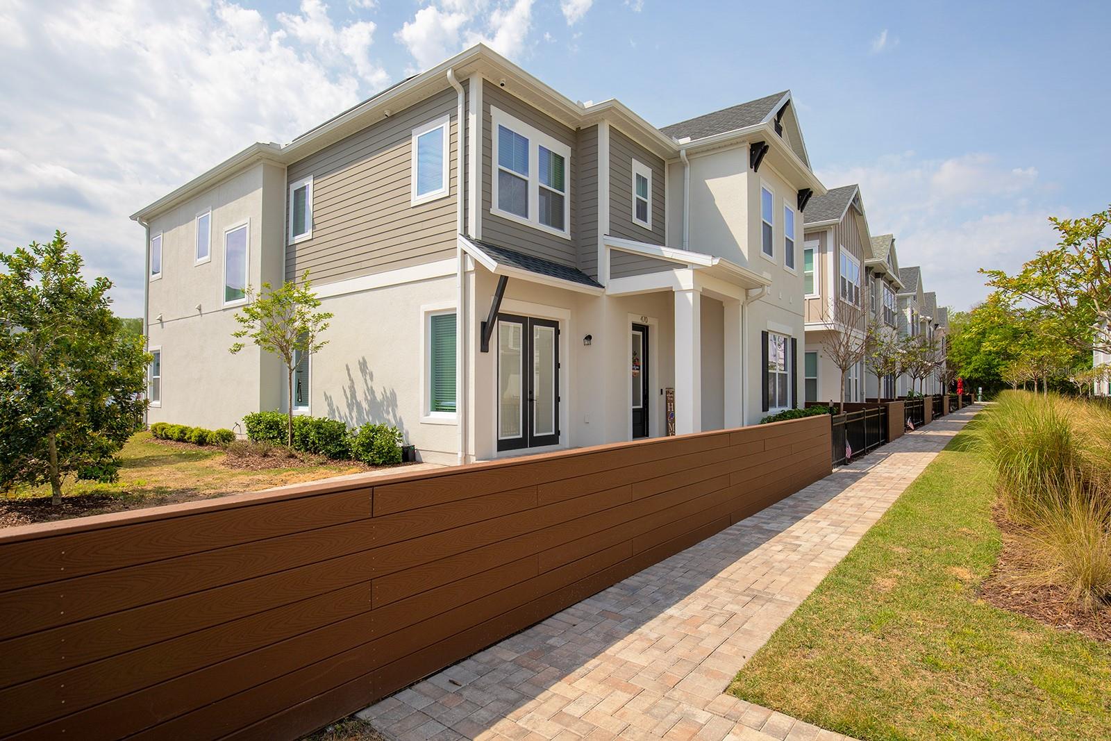 470 WISHBONE LANE