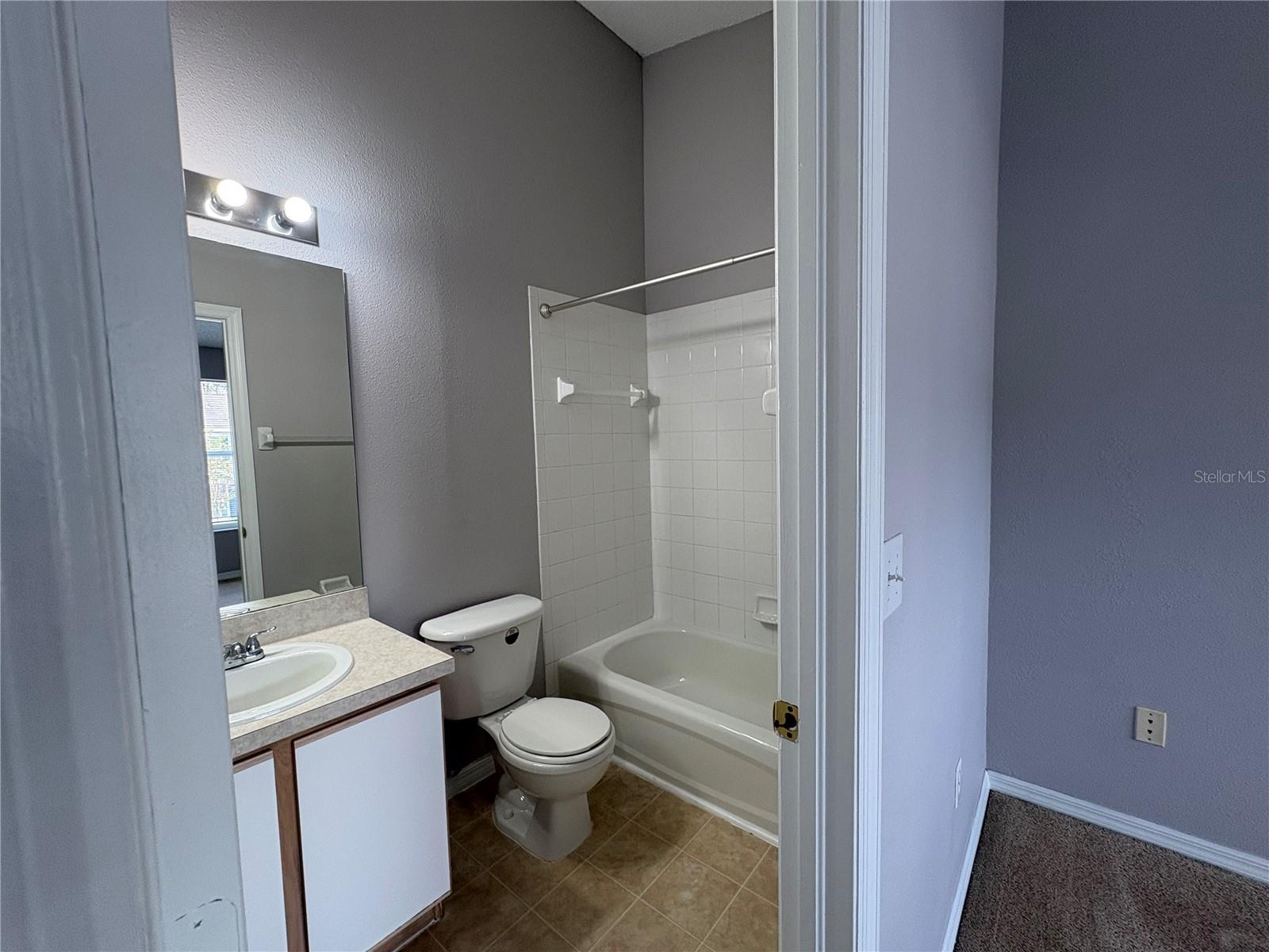 OSPREY RUN TWNHMS PH 1 - Residential Lease