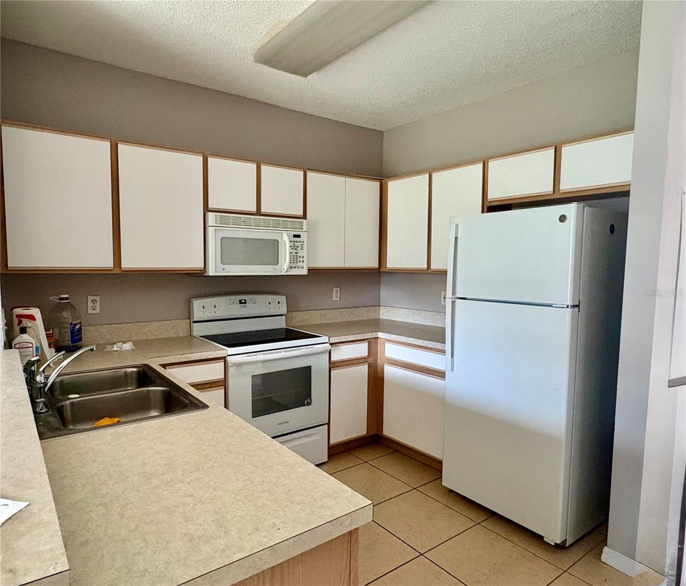 OSPREY RUN TWNHMS PH 1 - Residential Lease