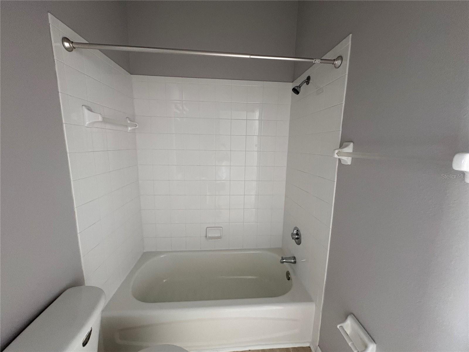 OSPREY RUN TWNHMS PH 1 - Residential Lease