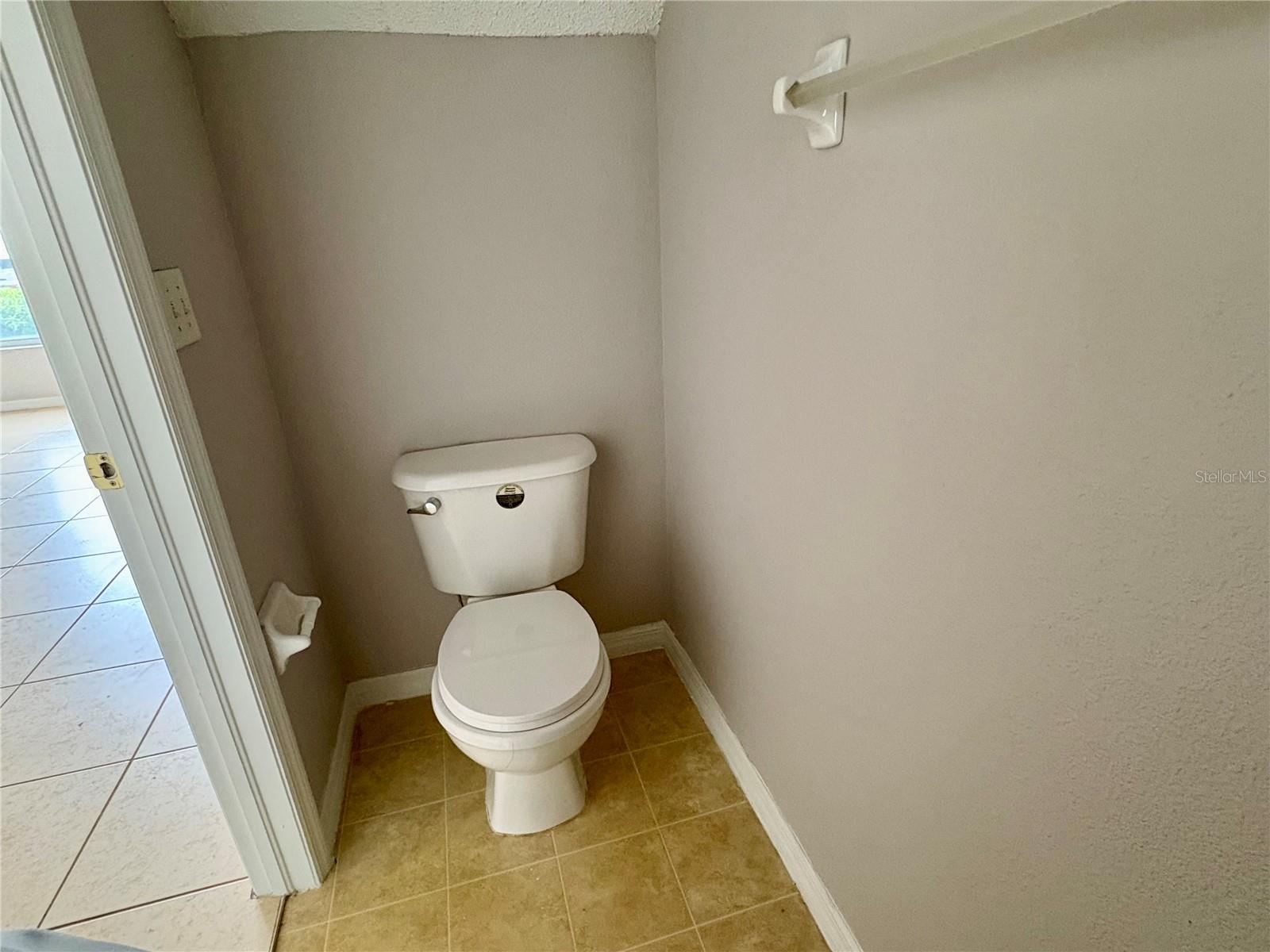 OSPREY RUN TWNHMS PH 1 - Residential Lease