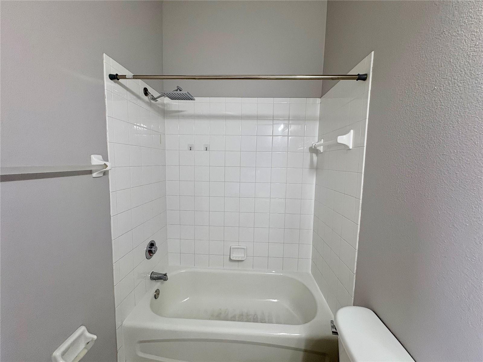 OSPREY RUN TWNHMS PH 1 - Residential Lease