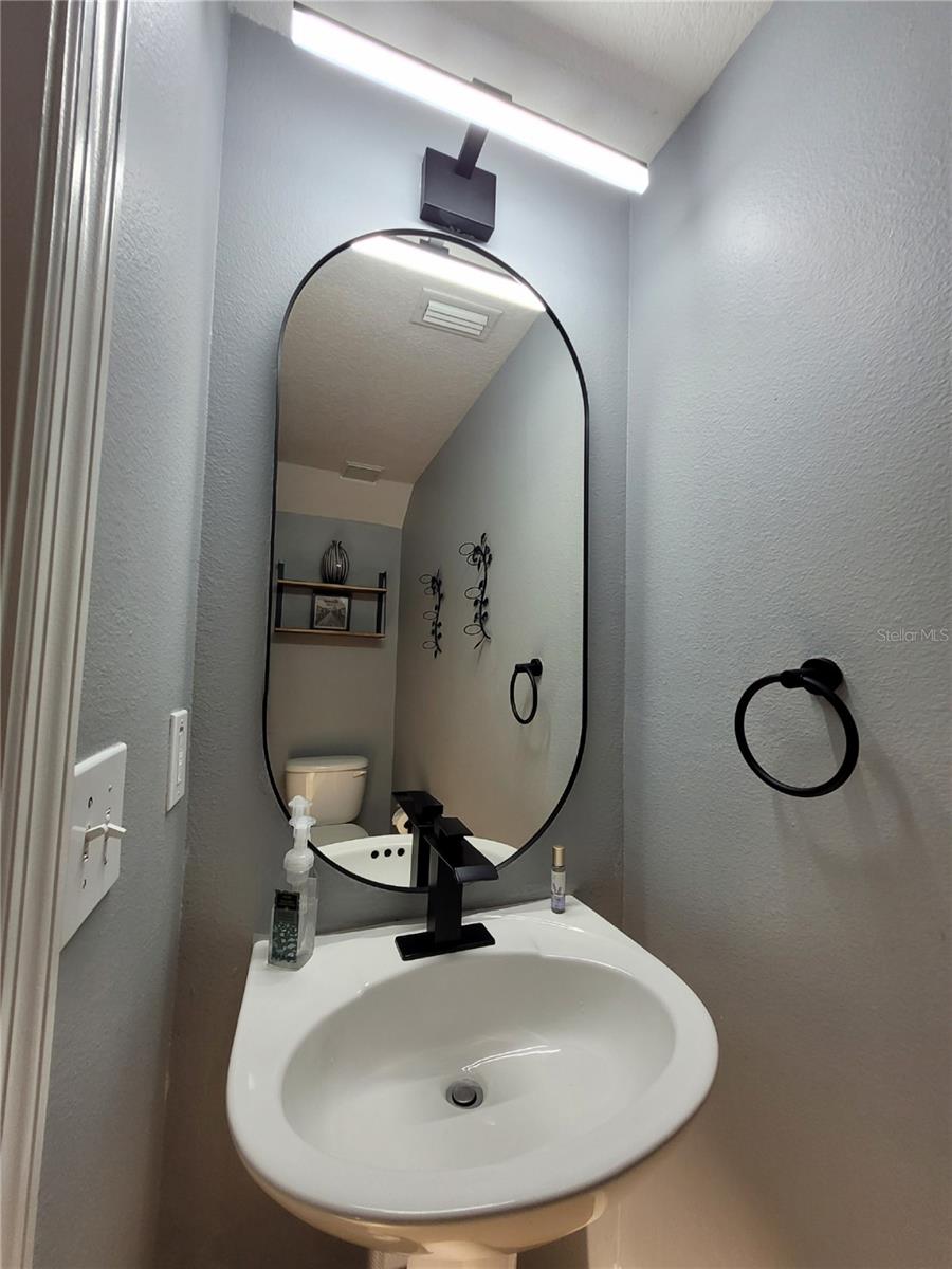 MEADOW POINTE PRCL 16 UNIT 3B - Residential