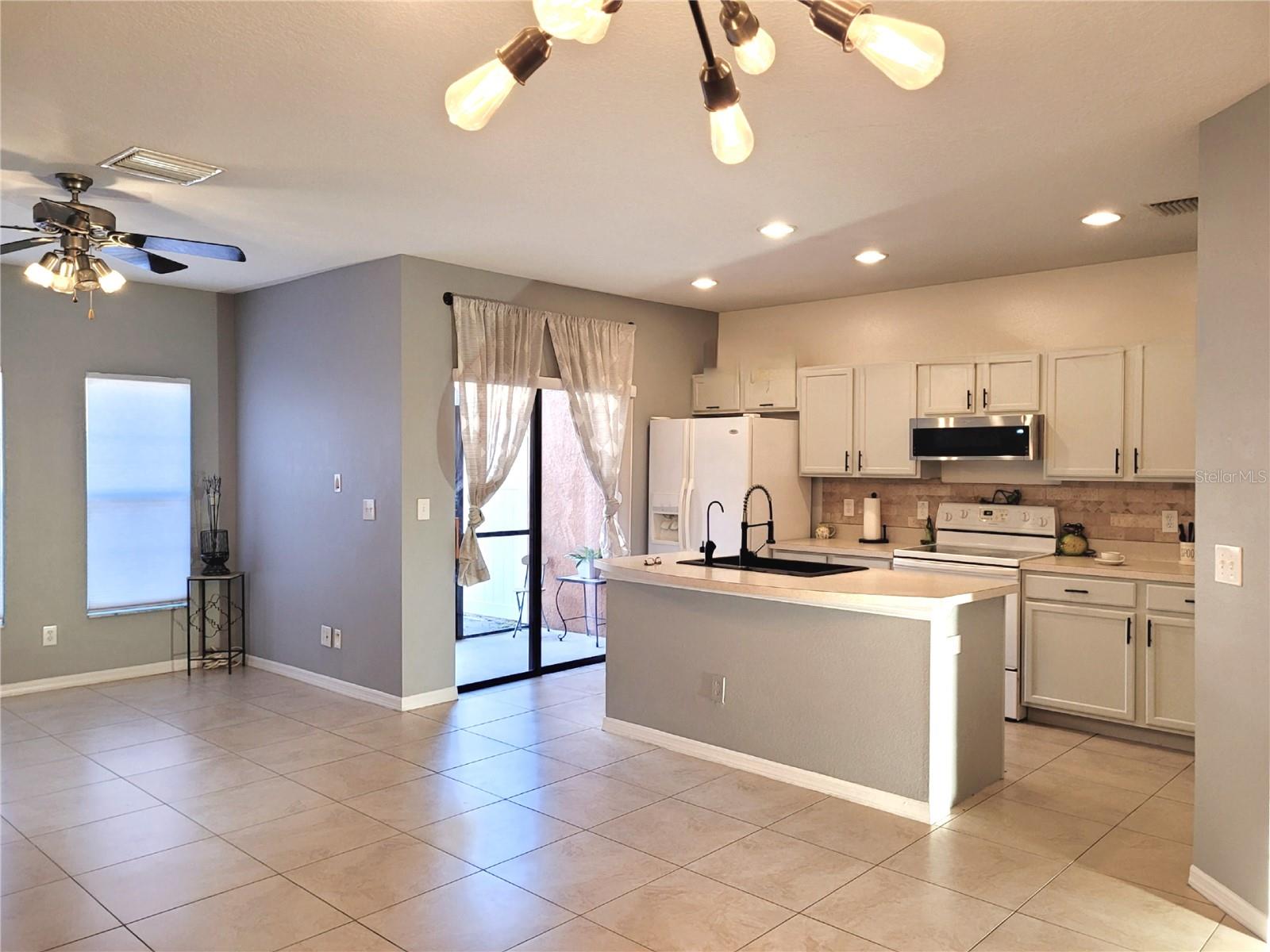 MEADOW POINTE PRCL 16 UNIT 3B - Residential