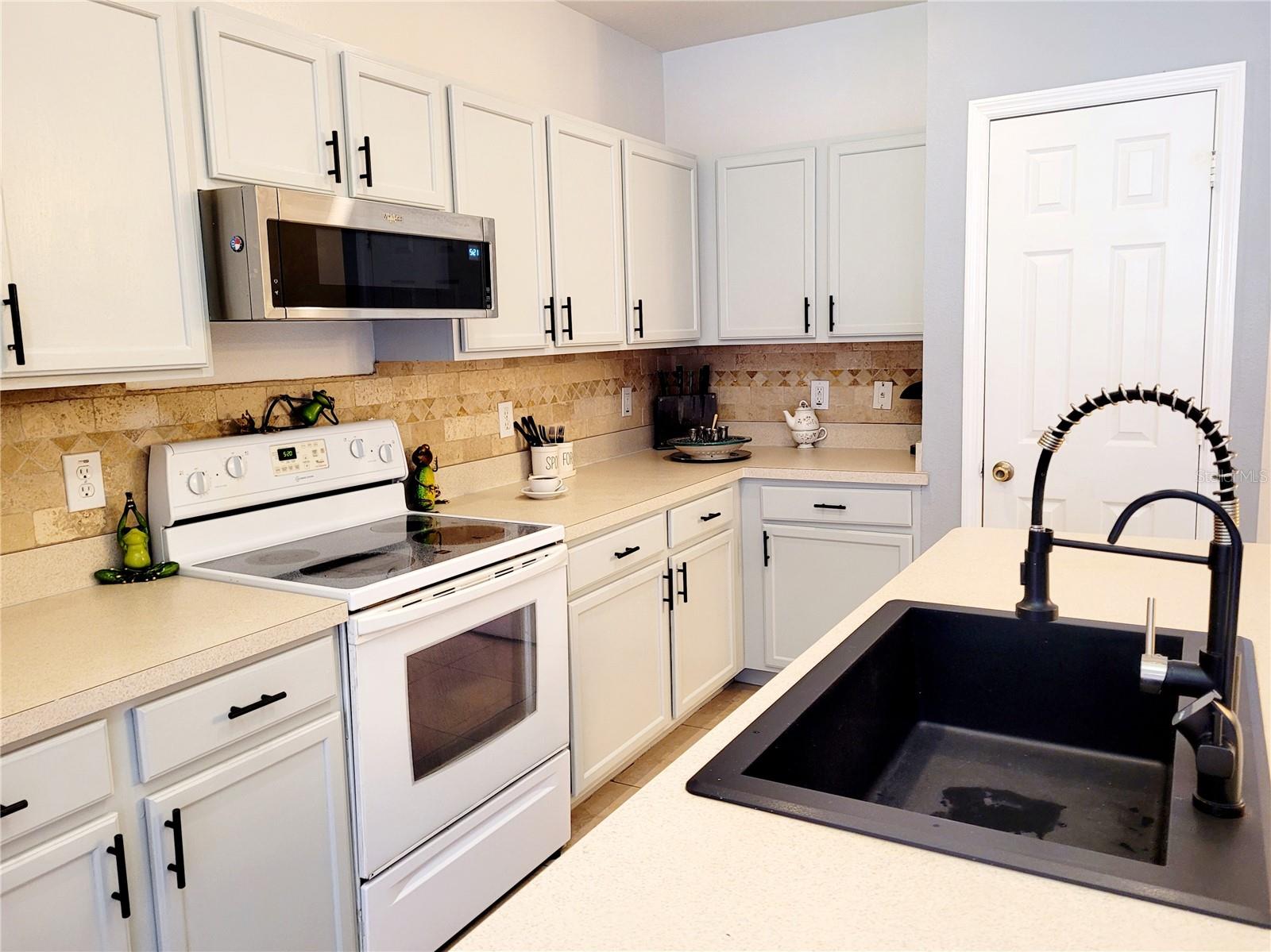 MEADOW POINTE PRCL 16 UNIT 3B - Residential