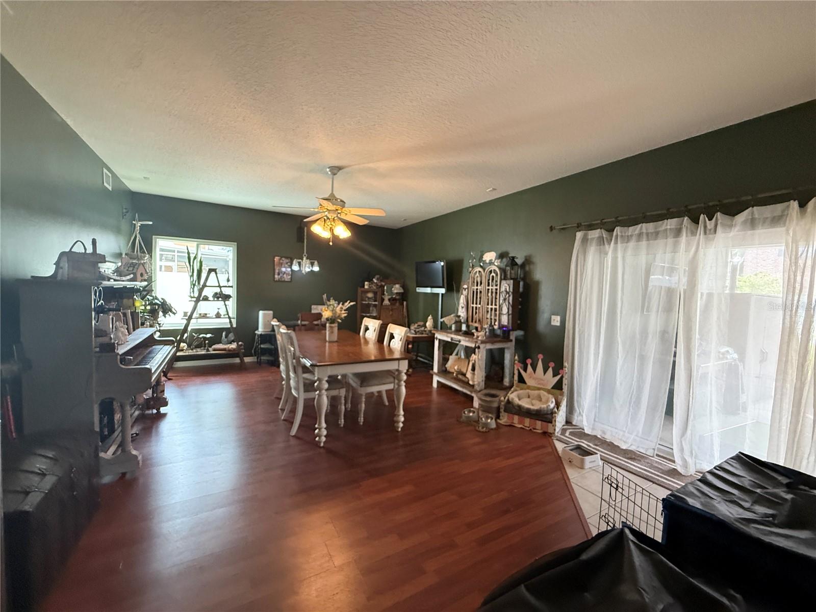 EASTLAKE OAKS PH 4 - Residential