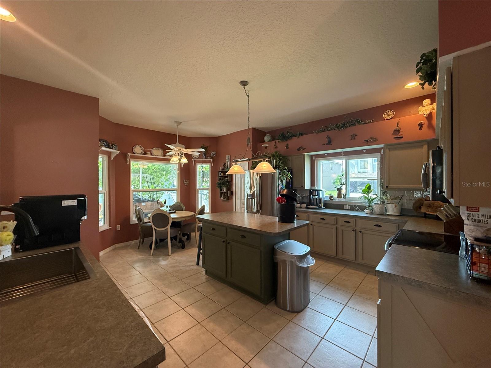 EASTLAKE OAKS PH 4 - Residential