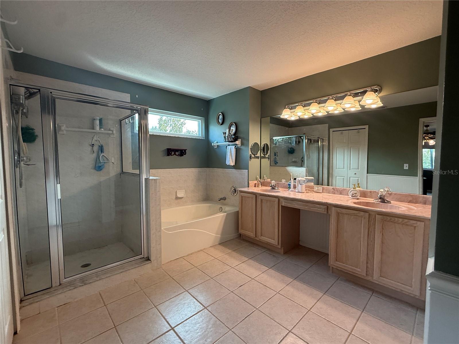 EASTLAKE OAKS PH 4 - Residential
