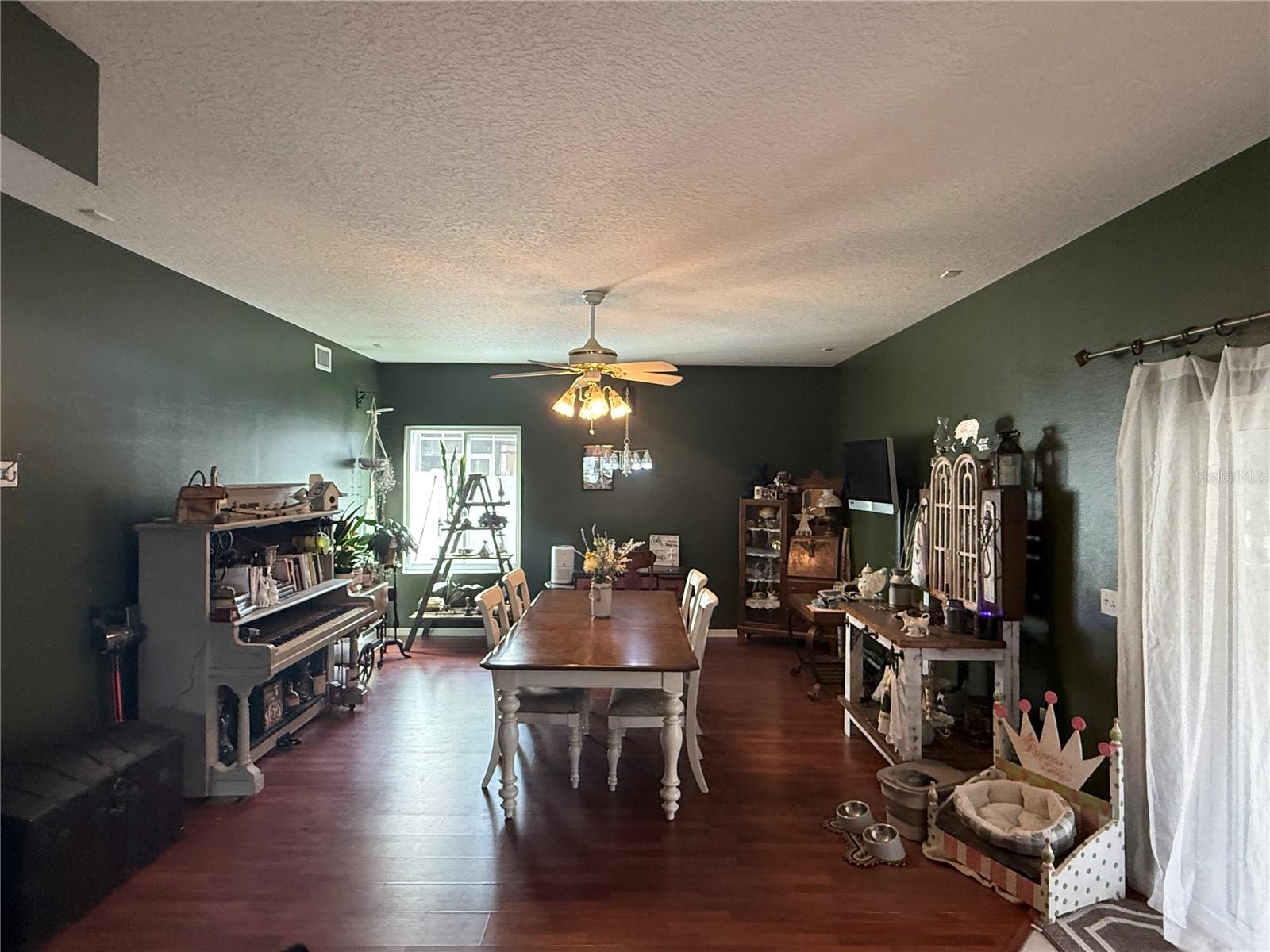 EASTLAKE OAKS PH 4 - Residential