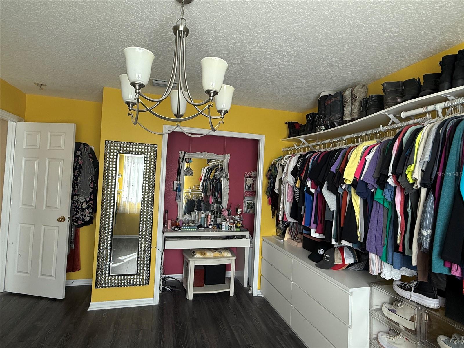 EASTLAKE OAKS PH 4 - Residential