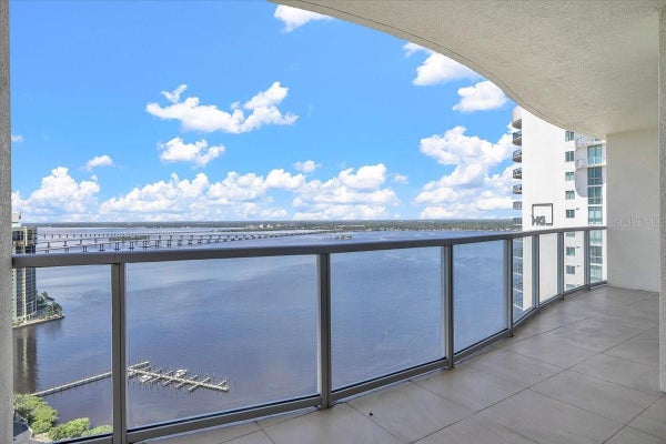 3000 OASIS GRAND BLVD APT 2802, FORT MYERS, FL 33916 - Image 6f6d76832f57eaf6a9ef3d0a7a2b0ce6/3189409972