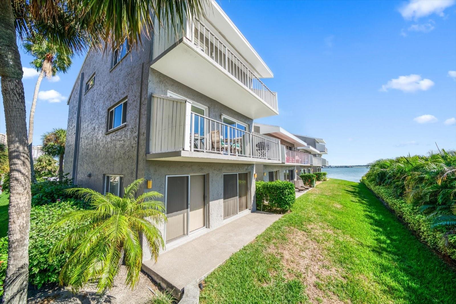 SAND KEY CONDO-BAYSIDE GARDENS III - Residential