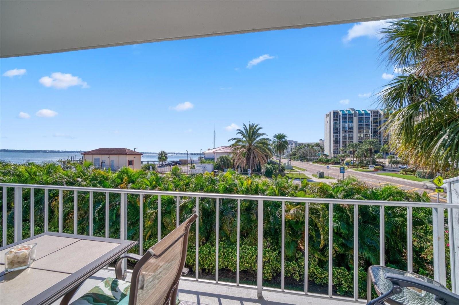 SAND KEY CONDO-BAYSIDE GARDENS III - Residential
