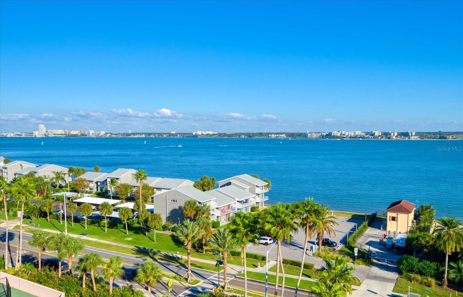 SAND KEY CONDO-BAYSIDE GARDENS III - Residential