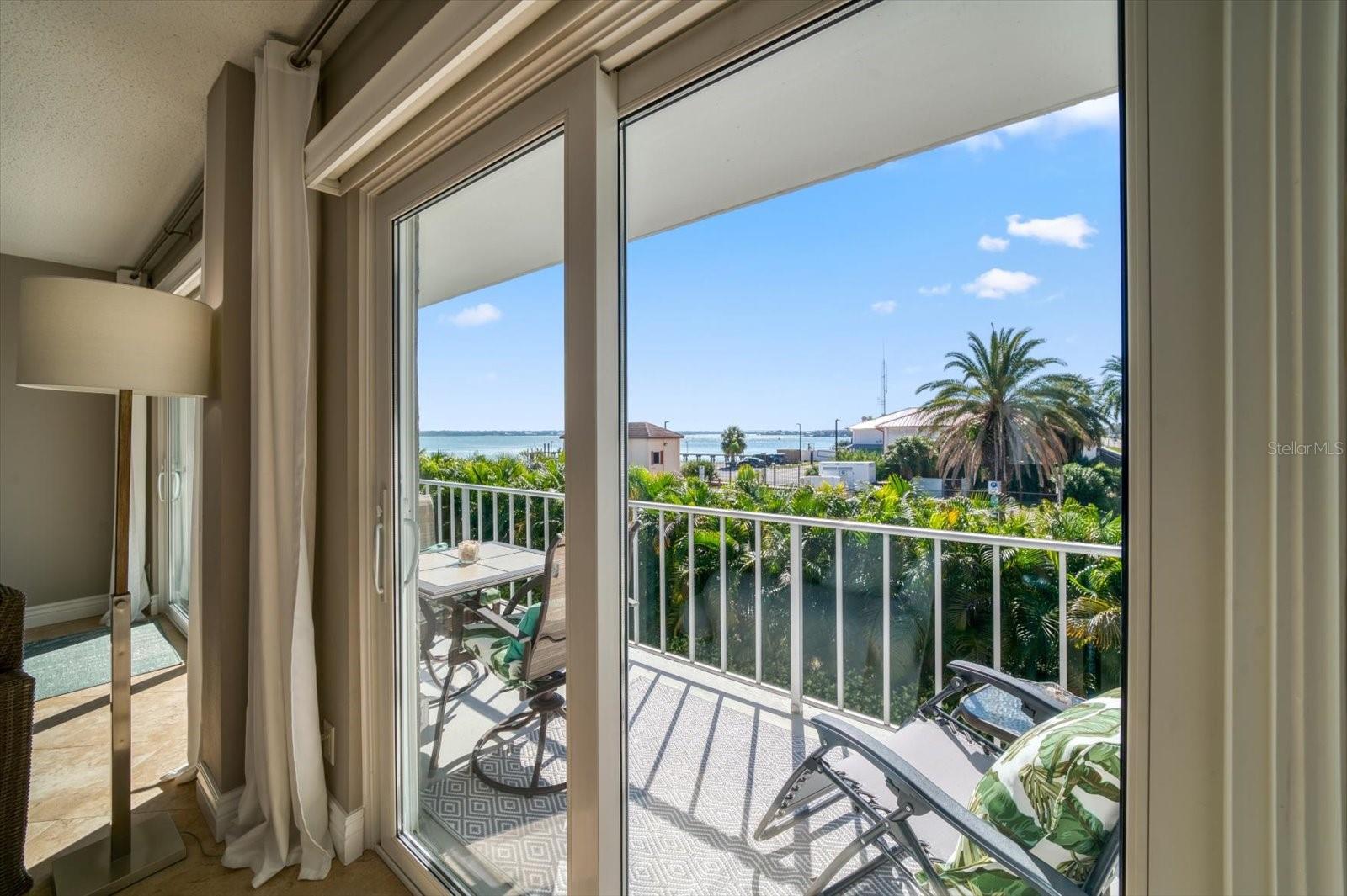 SAND KEY CONDO-BAYSIDE GARDENS III - Residential